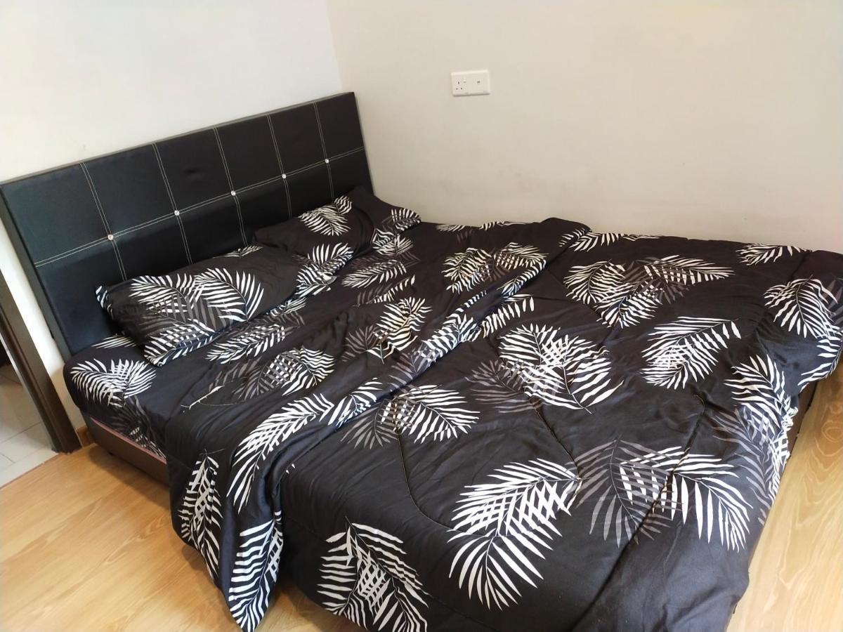 Rainbow Homestay Johor Bahru Kültér fotó